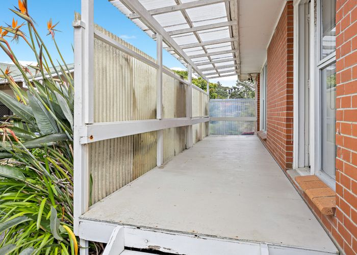 at 17 Helvetia Drive, Browns Bay, Auckland