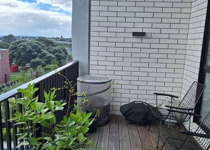  at 203/1C Oakley Avenue, Waterview, Auckland City, Auckland