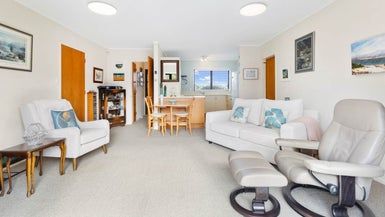  at 2/9 West Street, Papakura, Auckland