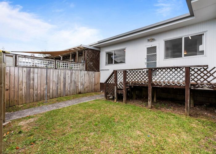  at 2/174 Birkdale Road, Birkdale, North Shore City, Auckland