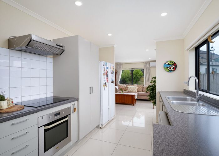  at 20 Pyramid Place, Glen Eden, Waitakere City, Auckland