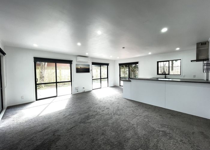  at 81 Totaravale Drive, Totara Vale, North Shore City, Auckland