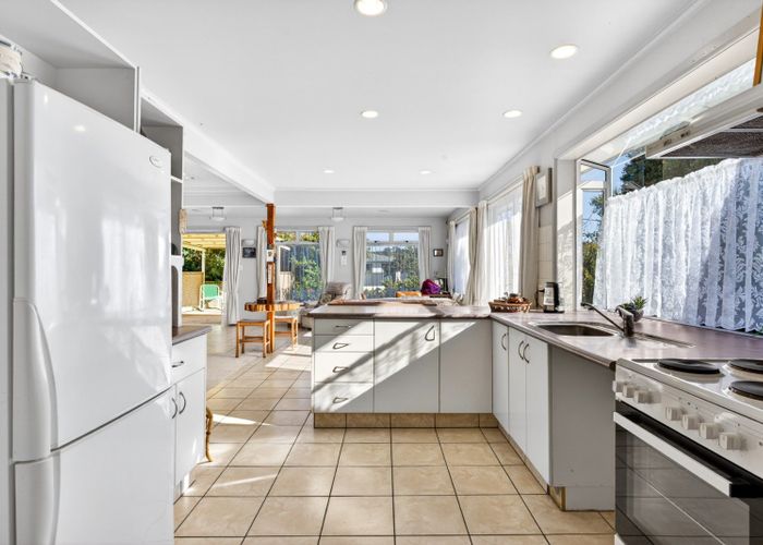  at 7 Windsor Terrace, Taradale, Napier, Hawke's Bay