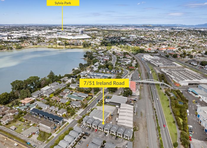 at 7/51 Ireland Road, Panmure, Auckland