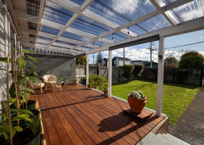  at 15 Enderby Drive, Te Atatu Peninsula, Waitakere City, Auckland