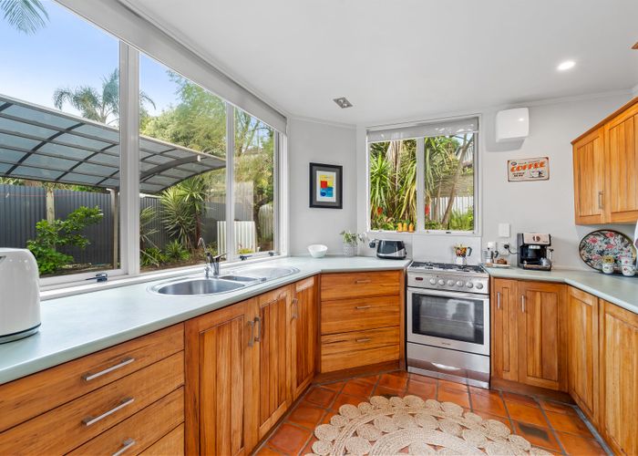  at 16A Poplar Road, Stanmore Bay, Whangaparaoa