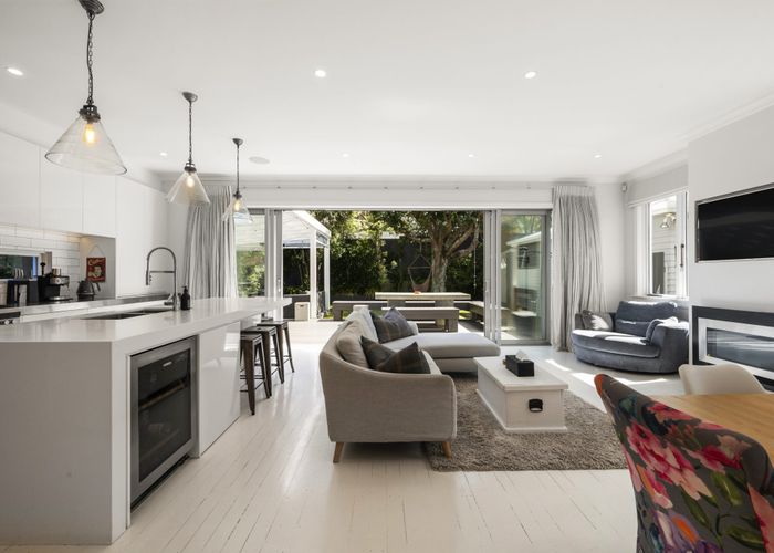  at 2 Katherine Avenue, Thorndon, Wellington, Wellington