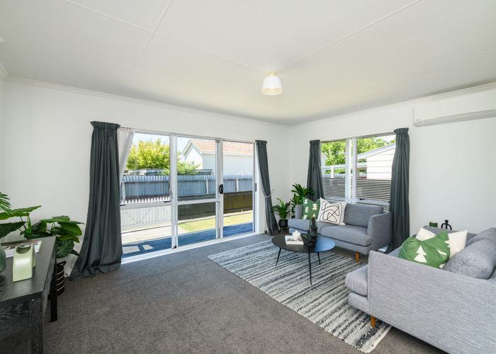  at 2 Coromandel Court, Roslyn, Palmerston North