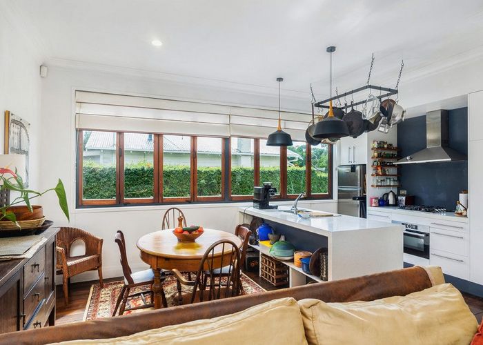  at 13 Carrie Street, Sandringham, Auckland