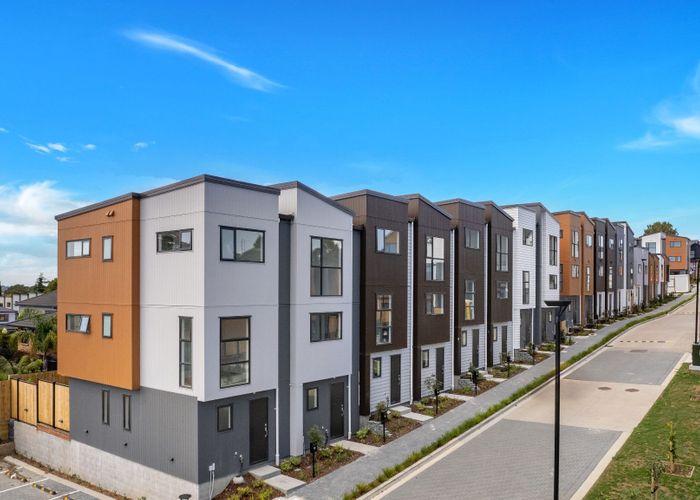  at 31 Raupeti Lane, Henderson, Auckland