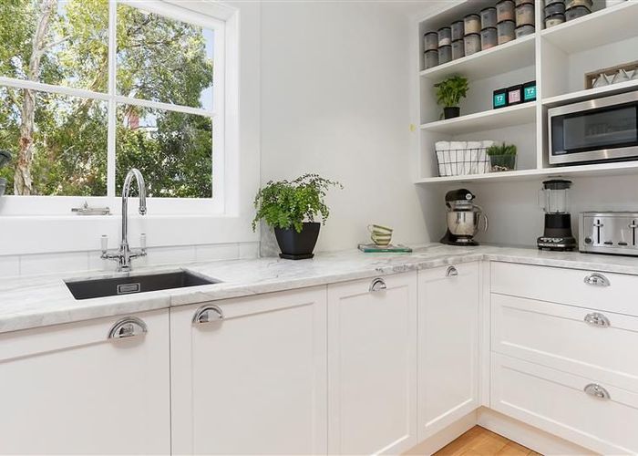  at 8 Pencarrow Avenue, Mount Eden, Auckland City, Auckland