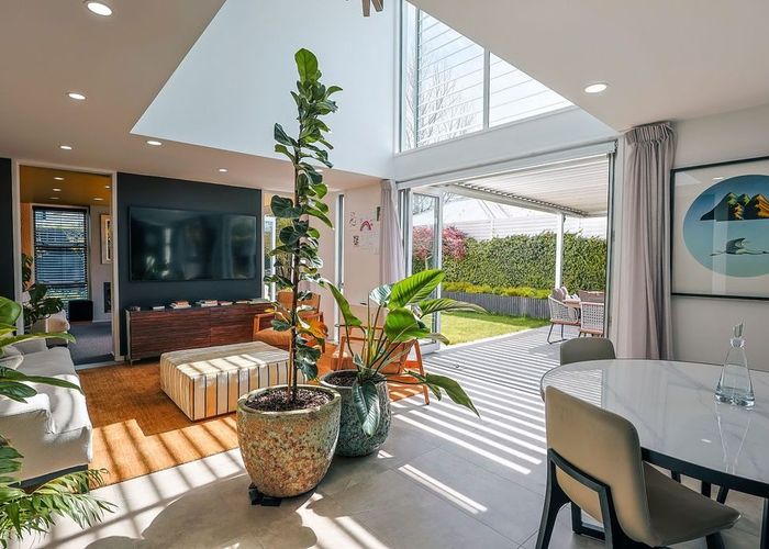  at 76A Glandovey Road, Fendalton, Christchurch City, Canterbury