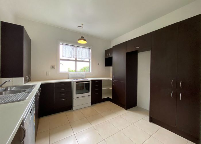  at 14 Nottingham Street, Karori, Wellington, Wellington