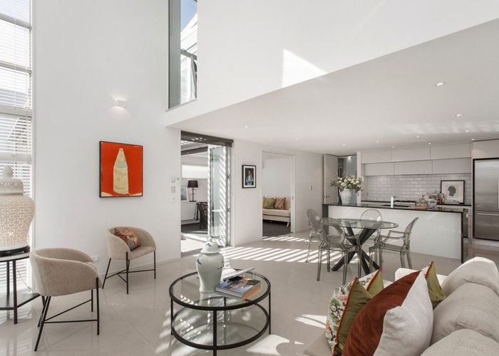  at 3 Church Lane, Merivale, Christchurch