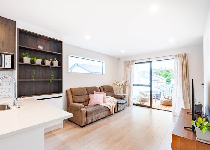  at 7/35 Hogans Road, Glenfield, Auckland