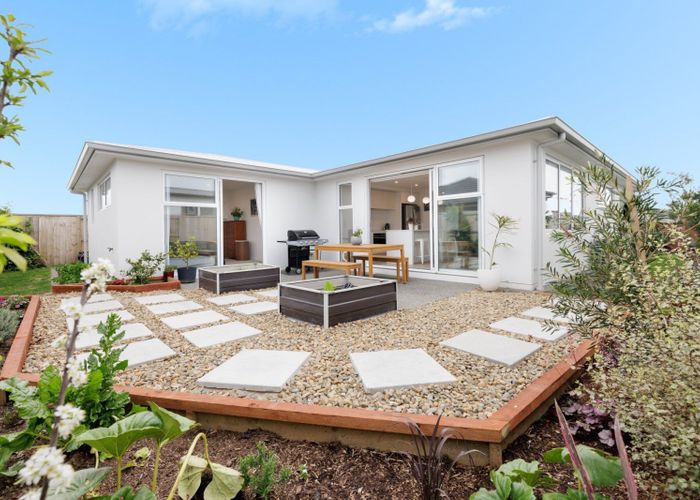  at 14 Te Hou Hou Crescent, Papamoa Beach, Papamoa