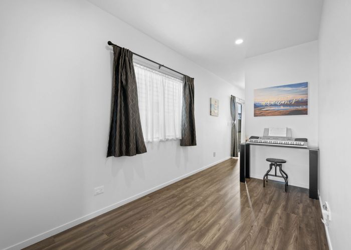  at 51 Collier Drive, Flat Bush, Manukau City, Auckland