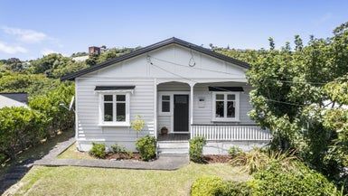  at 17 Waikowhai Street, Ngaio, Wellington