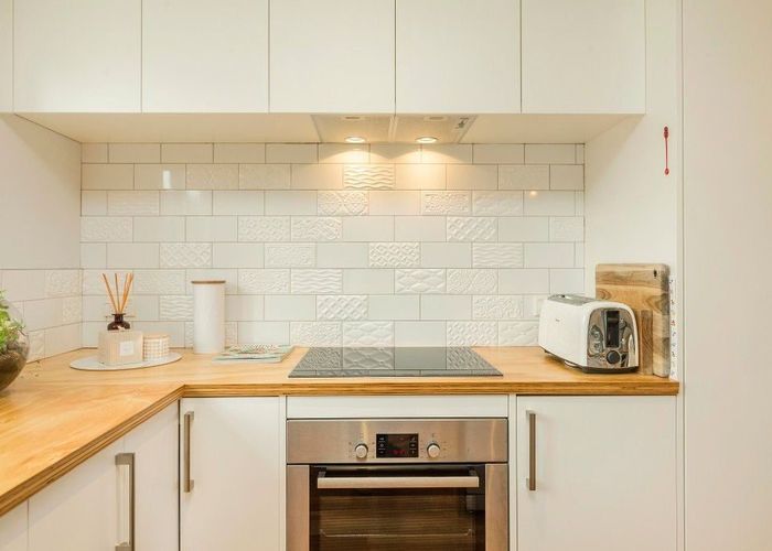  at Glenfield, North Shore City, Auckland