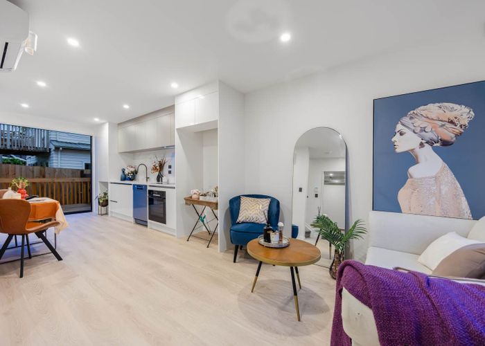  at 25A Oteha Valley Road, Northcross, North Shore City, Auckland