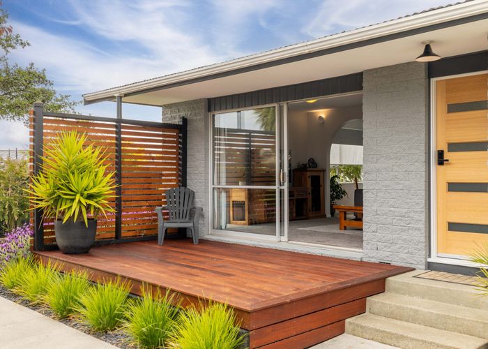  at 18 Dunoon Place, Woolston, Christchurch