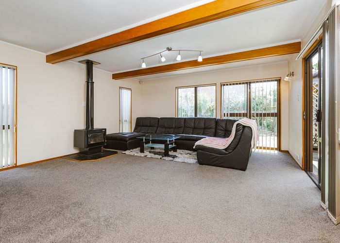  at 283B MASSEY RD, Mangere East, Auckland
