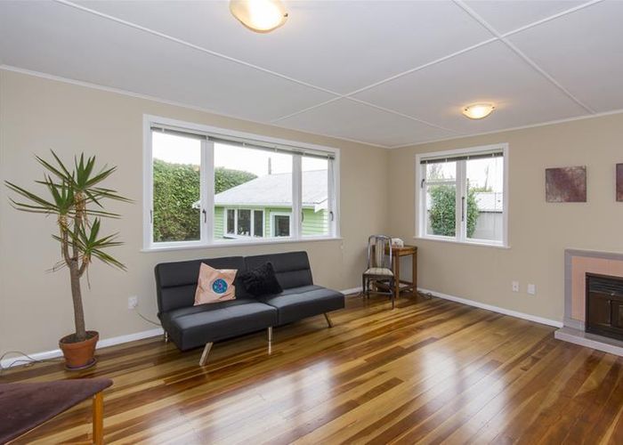  at 63 Bell Street, Tawa, Wellington