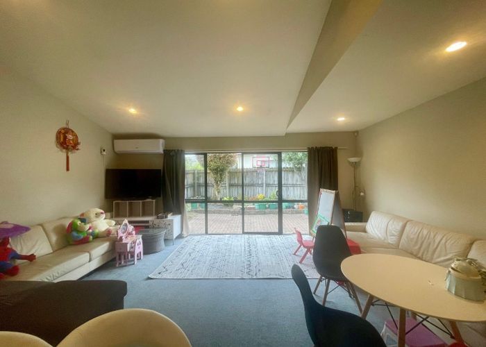  at 64 Tiger Drive, Golflands, Manukau City, Auckland