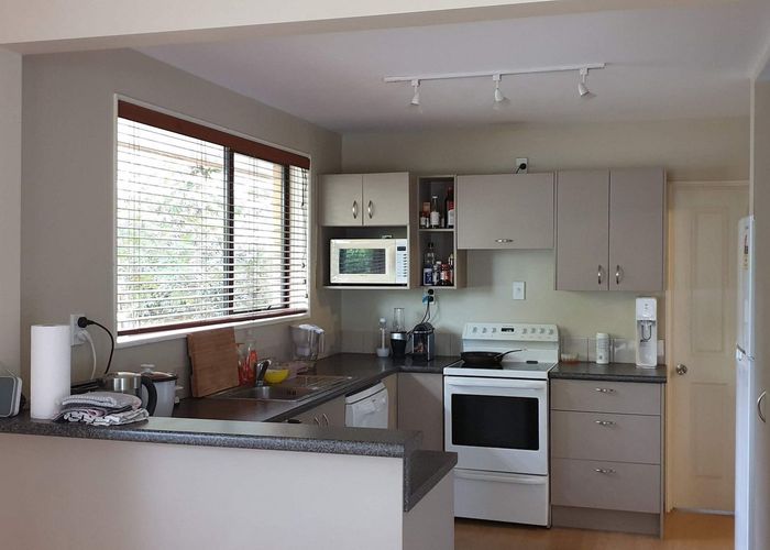  at 15 Highland Place, Avonhead, Christchurch City, Canterbury