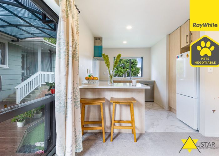  at 12a Edgewood Way, Henderson, Waitakere City, Auckland