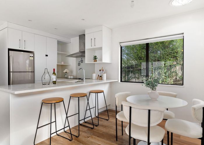  at 1/95 Hobsonville Road, West Harbour, Waitakere City, Auckland