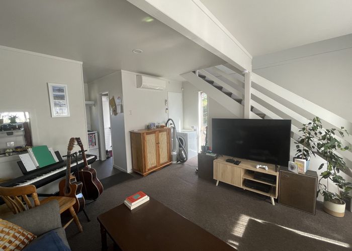  at 1/133 Queens Drive, Lyall Bay, Wellington, Wellington