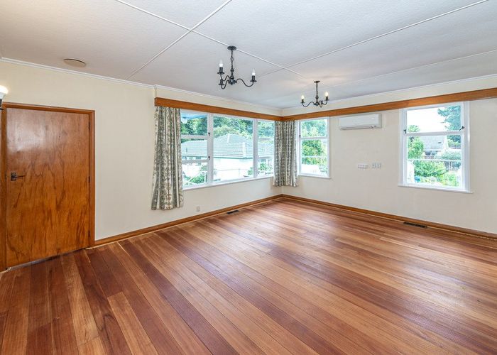  at 75 Anzac Parade, Whanganui East, Whanganui, Manawatu / Whanganui