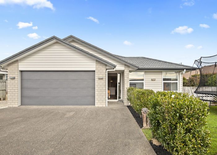  at 15 Lydiard Place, Beachlands, Manukau City, Auckland