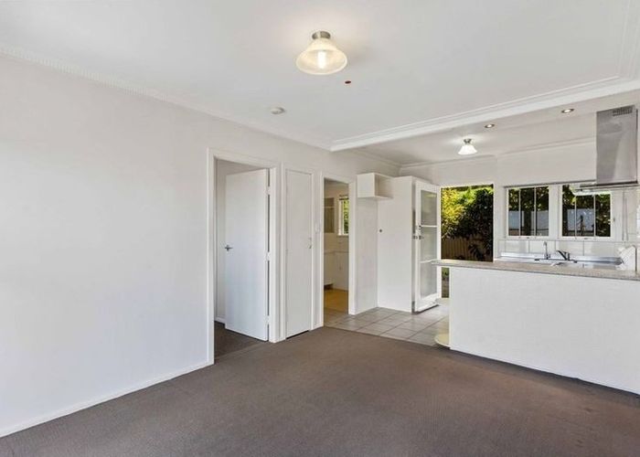  at 2/39 McRae Road, Mount Wellington, Auckland City, Auckland