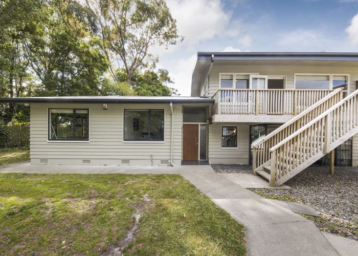  at 4 Waicola Drive, Fitzherbert, Palmerston North