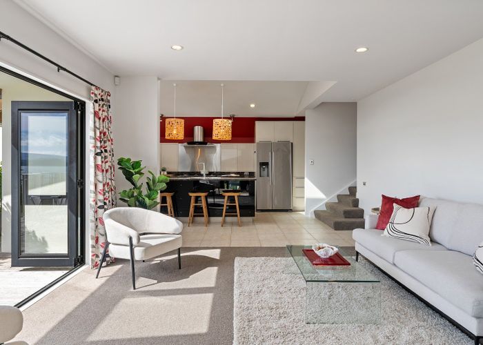  at 52 Walter Road, Lowry Bay, Eastbourne, Lower Hutt, Wellington