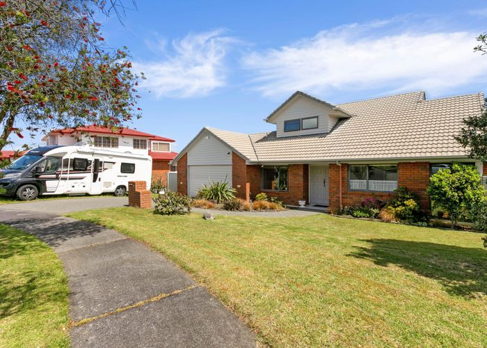  at 18 Sharples Place, Somerville, Auckland