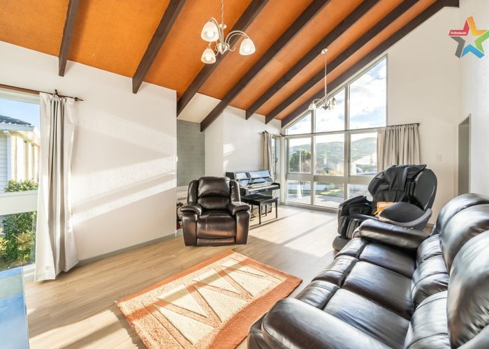  at 8 Ilam Grove, Kelson, Lower Hutt