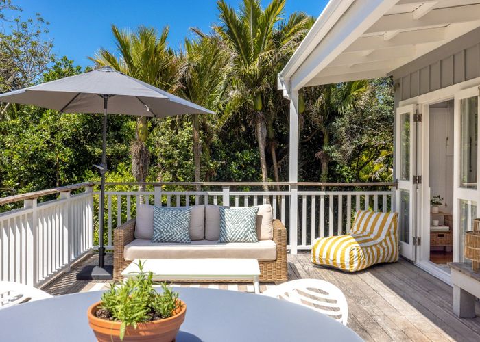  at 8 Palm Road, Palm Beach, Waiheke Island