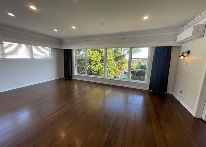  at 25 Bradbury Road, Botany Downs, Manukau City, Auckland