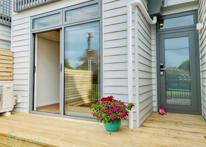  at 588E Te Atatu Road, Te Atatu Peninsula, Waitakere City, Auckland