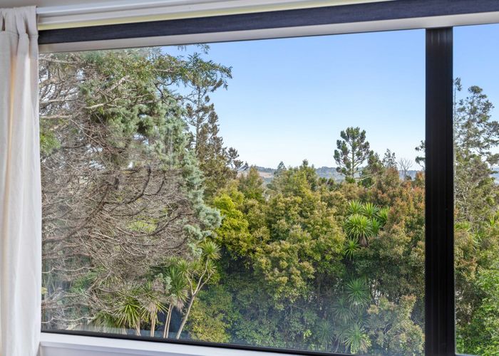  at 1109 Scenic Drive North, Swanson, Waitakere City, Auckland