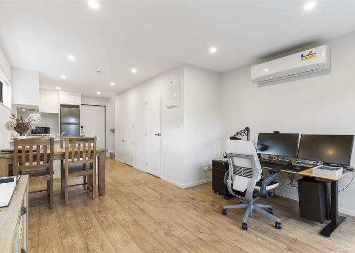  at 9/36 Kaipatiki Road, Glenfield, Auckland