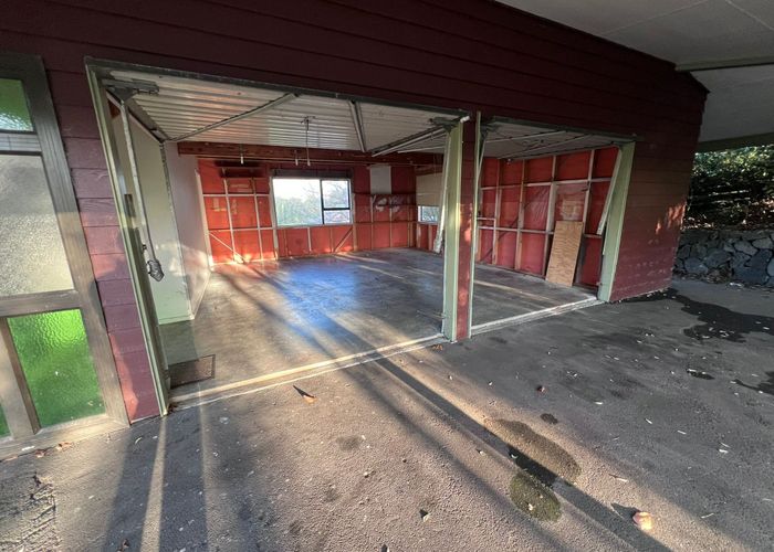  at 285 Point View Drive, Shamrock Park, Auckland