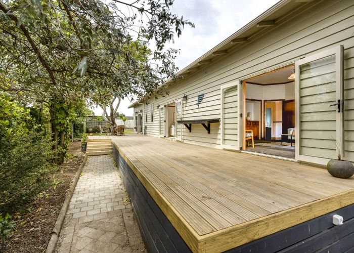  at 472 Main North Road, Bay View, Napier