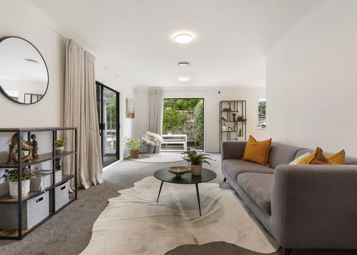  at 1/72 Gloria Avenue, Te Atatu Peninsula, Waitakere City, Auckland