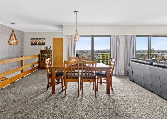  at 58 Churchill Drive, Taradale, Napier