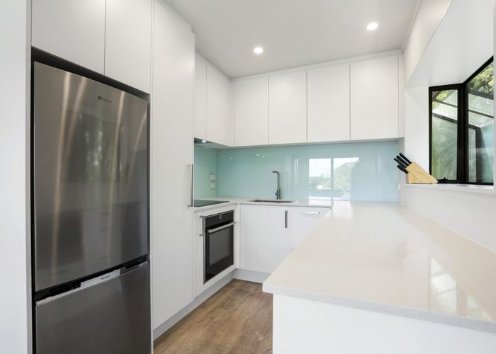  at 3/20 Corrella Road, Belmont, Auckland