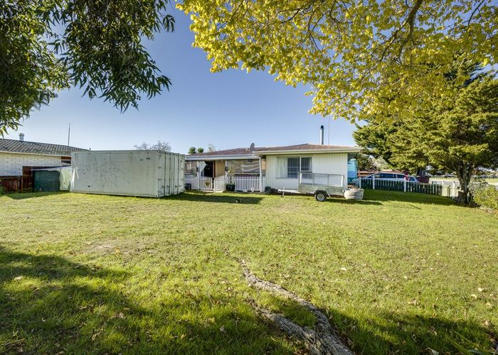  at 2 Amundsen Avenue, Flaxmere, Hastings, Hawke's Bay